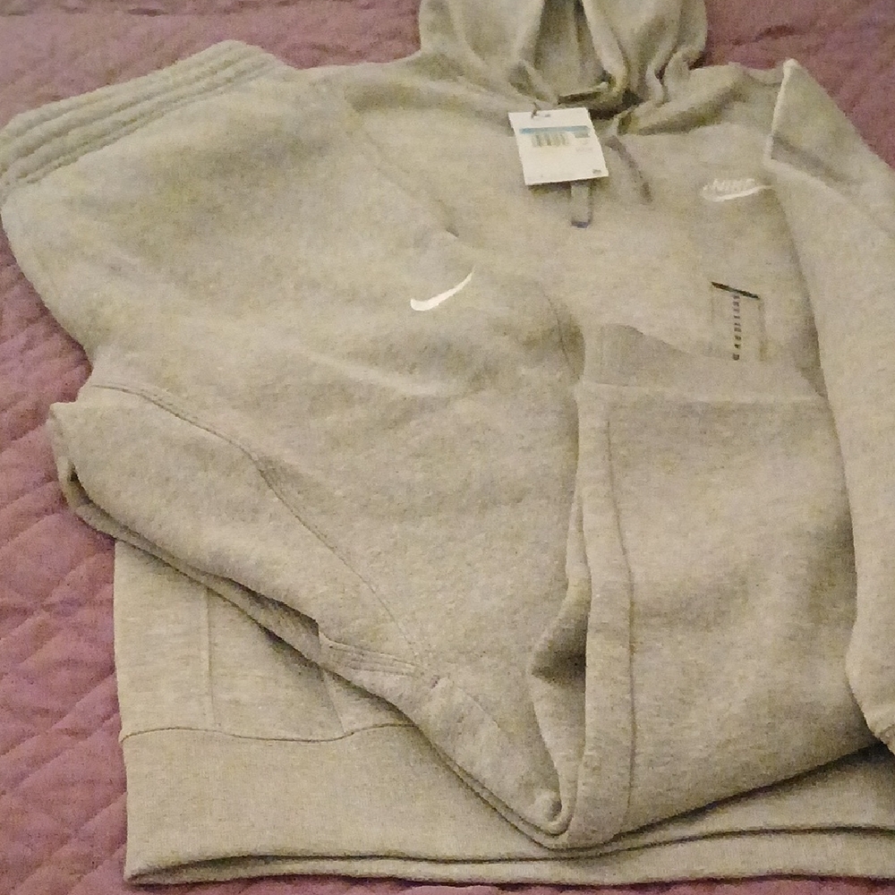 Nike 2pc Hoodie & Sweatpants